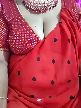 Snapshot of Sofiaa_09 chatting on April 10, 2026, 7:32 pm Sofiaa 09 online show from April 10, 2026, 7:32 pm