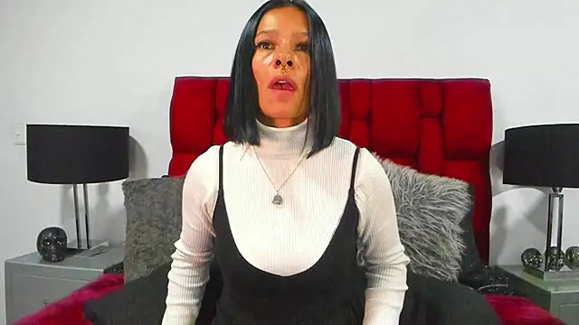 Amelie Blake online show from May 16, 2026, 7:02 pm