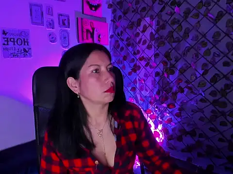 Snapshot of Megan_Collinss1 chatting on February 25, 2026, 12:16 pm Megan Collinss1 online show from February 25, 2026, 12:16 pm