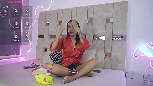 liasuaza online show from March 24, 2026, 1:33 pm