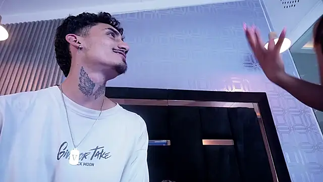 Dark Eros  online show from April 22, 2026, 3:35 am