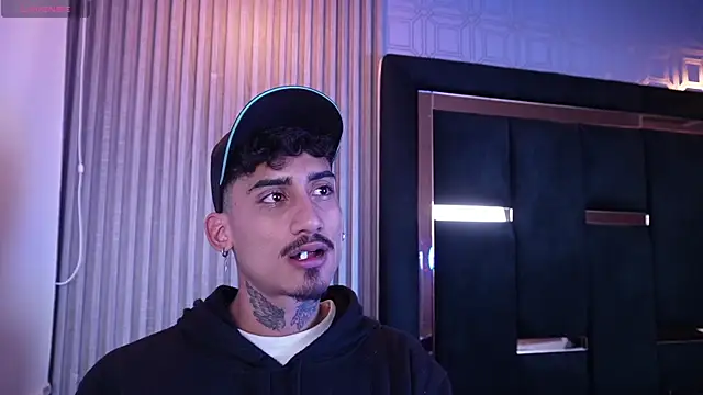 Dark Eros  online show from April 12, 2026, 3:21 am