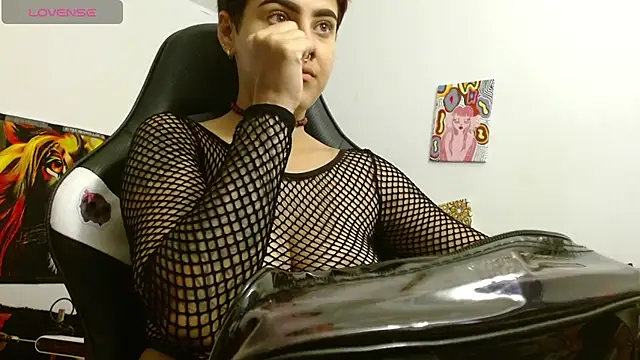 Divinejewel69 online show from March 20, 2026, 5:03 pm