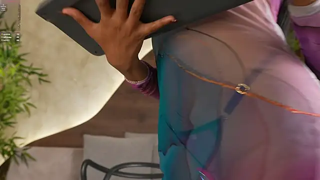 Naomi Rex online show from April 18, 2026, 7:58 pm