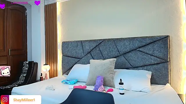 ShayMilleer online show from April 12, 2026, 11:57 am