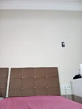 emre-pelin54 online show from March 5, 2026, 6:48 pm