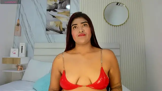 RoseBroown online show from March 17, 2026, 7:39 pm