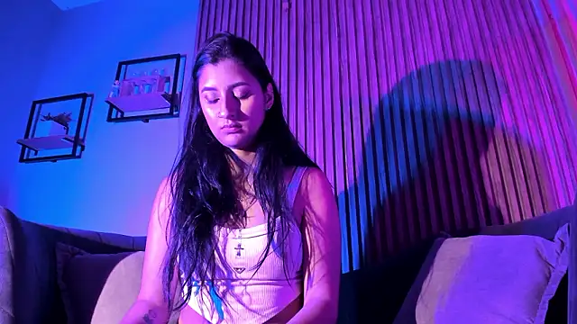 Snapshot of ZoeHills chatting on March 4, 2026, 8:05 pm ZoeHills online show from March 4, 2026, 8:05 pm