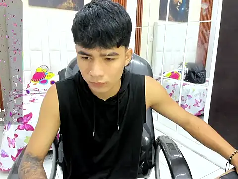 Snapshot of Thiago_collinss chatting on May 29, 2026, 9:54 pm Thiago collinss online show from May 29, 2026, 9:54 pm