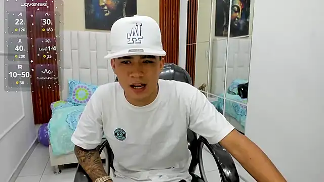 Snapshot of Thiago_collinss chatting on July 29, 2026, 10:20 pm Thiago collinss online show from July 29, 2026, 10:20 pm