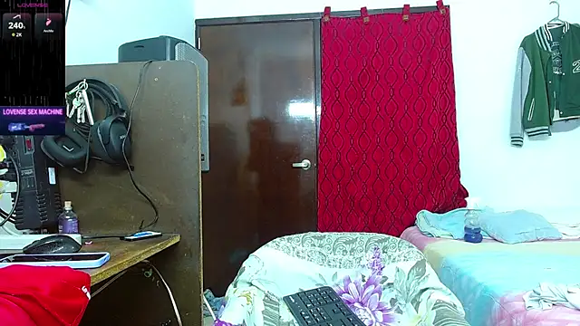 Snapshot of scarlet_johannson19 chatting on July 9, 2026, 3:07 am scarlet johannson19 online show from July 9, 2026, 3:07 am