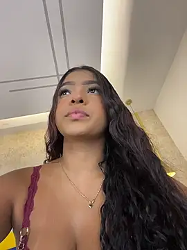 Snapshot of SofiiCruz chatting on July 3, 2026, 2:56 pm SofiiCruz online show from July 3, 2026, 2:56 pm