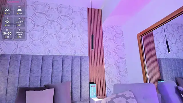 SofiiCruz online show from April 15, 2026, 7:58 pm