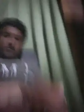 BRAD MATURE online show from April 19, 2026, 3:18 am