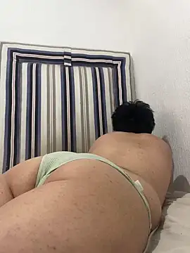 Alice Lat online show from March 1, 2026, 10:10 pm