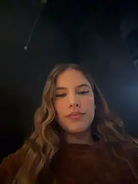 MiluRossee online show from April 17, 2026, 4:26 am