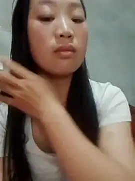 Miu la online show from February 25, 2026, 4:12 am