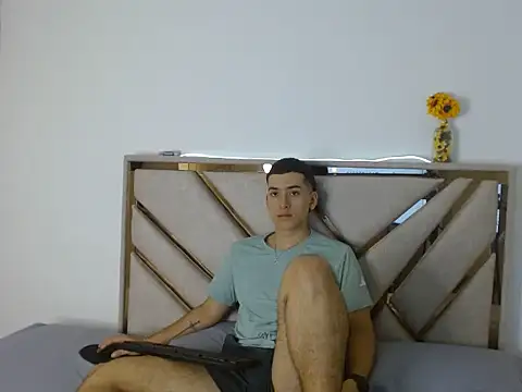 oliver   saint online show from March 3, 2026, 12:39 am