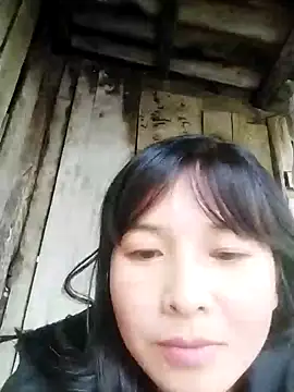 rinrin7700 online show from April 18, 2026, 10:39 am