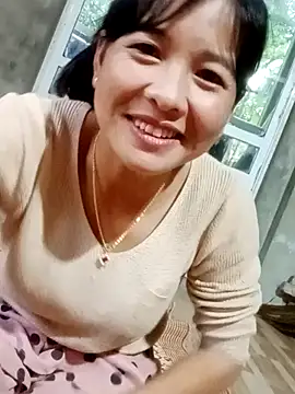 rinrin7700 online show from May 11, 2026, 10:27 am