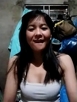 rinrin7700 online show from April 18, 2026, 8:20 pm