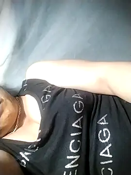 Lucie Fuzk online show from April 7, 2026, 9:16 pm