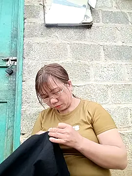 Snapshot of lyly_sexx chatting on March 3, 2026, 8:54 am lyly sexx online show from March 3, 2026, 8:54 am