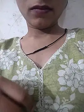 Snapshot of Hey__honey chatting on April 14, 2026, 8:52 am Hey honey online show from April 14, 2026, 8:52 am