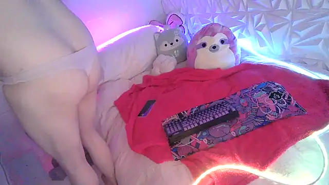 Moongirl117 online show from March 1, 2026, 2:17 pm