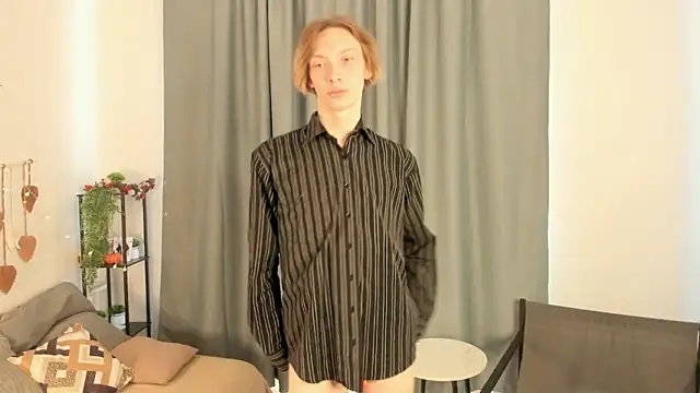 SilverFeral online show from March 4, 2026, 5:48 am