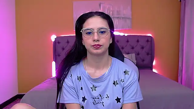 Snapshot of alexaneuer chatting on June 2, 2026, 1:22 pm alexaneuer online show from June 2, 2026, 1:22 pm