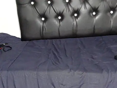 GripGoddess online show from March 3, 2026, 7:54 pm