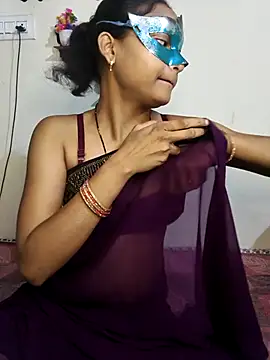 Sweet Cpl  online show from April 17, 2026, 11:51 pm