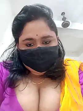 Snapshot of diyadey chatting on March 6, 2026, 7:31 pm diyadey online show from March 6, 2026, 7:31 pm