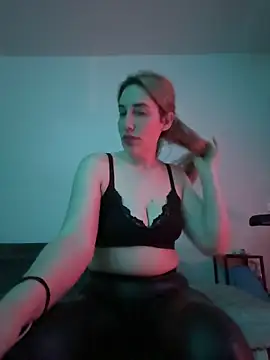 JuliaPrivat online show from March 2, 2026, 9:22 pm