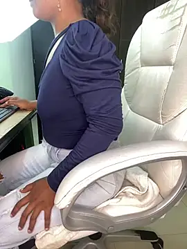 Naya Noir online show from March 6, 2026, 11:38 am