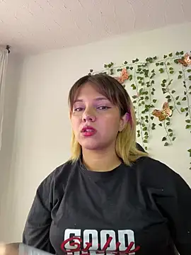 aurora bela online show from March 24, 2026, 5:13 pm