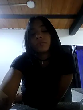 Snapshot of Rommen_N_Zoe chatting on March 27, 2026, 10:22 pm Rommen N Zoe online show from March 27, 2026, 10:22 pm