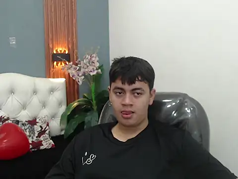 Thiago saenzz online show from March 1, 2026, 5:35 pm