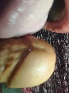 HonneyVictoria online show from March 4, 2026, 11:29 am