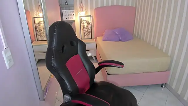 carmilla13 online show from March 5, 2026, 7:21 pm