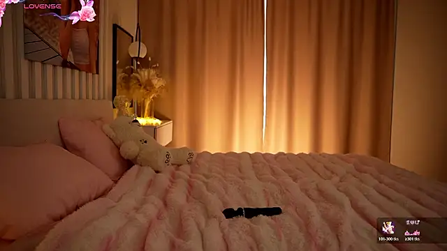 Mila Murr online show from March 16, 2026, 5:44 am