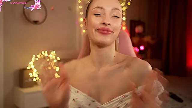 Mila Murr online show from March 24, 2026, 3:45 pm