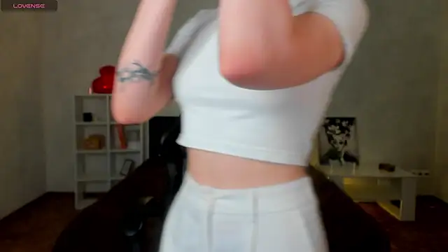 MellliissaDrream online show from March 4, 2026, 1:35 am