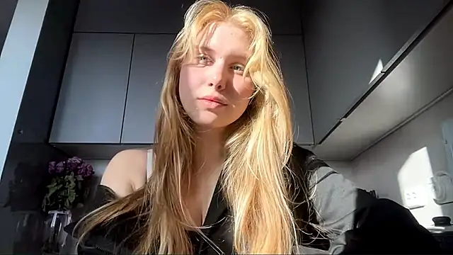 ShariLappas online show from March 1, 2026, 1:22 pm