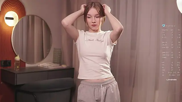 VenaLammo online show from April 19, 2026, 6:10 pm