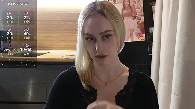 Snapshot of Bella_Villen chatting on July 24, 2026, 6:48 pm Bella Villen online show from July 24, 2026, 6:48 pm