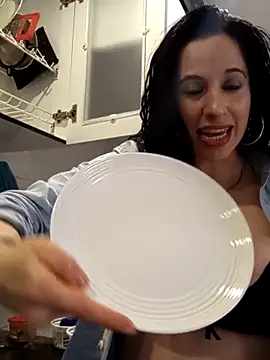 sirena dorada29 online show from March 3, 2026, 9:44 pm