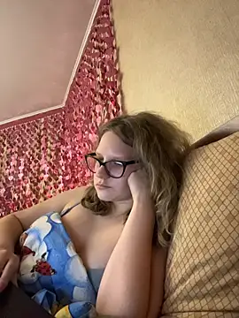 Luminosa online show from March 3, 2026, 11:56 pm