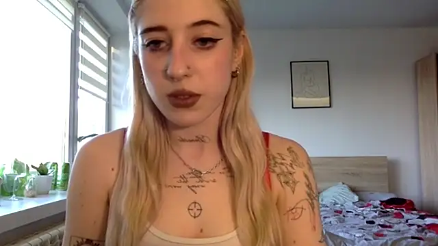 EmmyWet online show from April 26, 2026, 5:21 pm